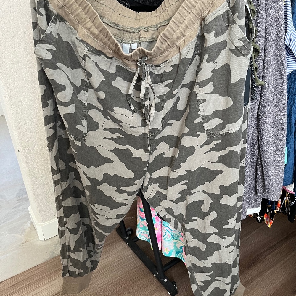 Kut from the Kloth camouflage pants